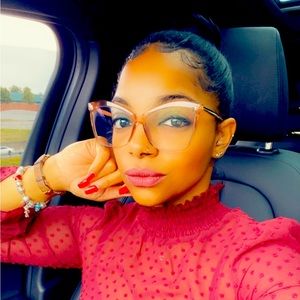 Meet your Posher, Lynn